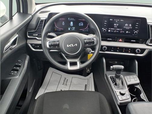 Snow White Pearl 2023 Kia Sportage LX