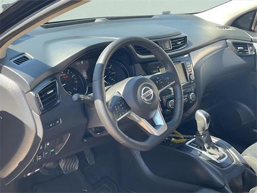 2020 Nissan Rogue Sport SL