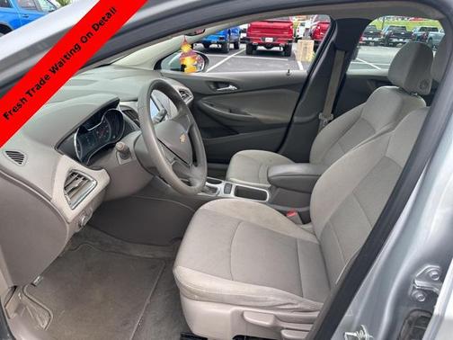 2018 Chevrolet Cruze LS