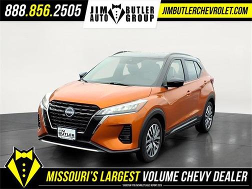 2023 Nissan Kicks SR