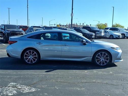 2020 Toyota Avalon XSE