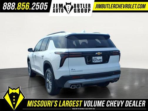 Summit White 2026 Chevrolet Traverse LT
