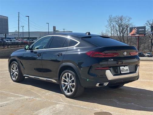 2023 BMW X6 xDrive40i