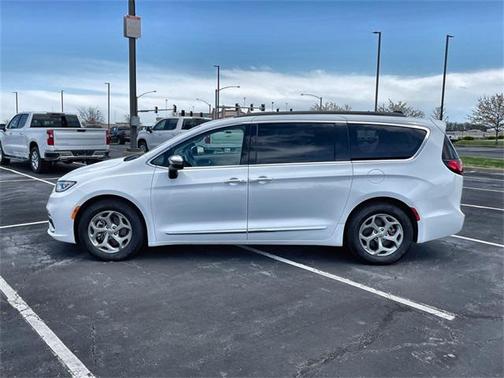 2023 Chrysler Pacifica Limited