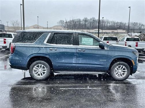 2025 Chevrolet Tahoe LS