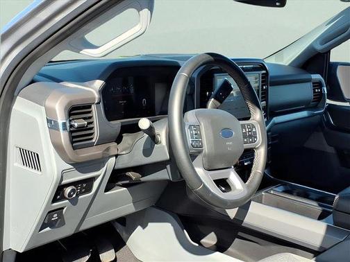 ICONIC SILVER METALLIC 2024 Ford F-150 XLT