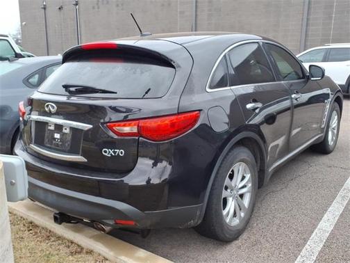 2017 INFINITI QX70 Base