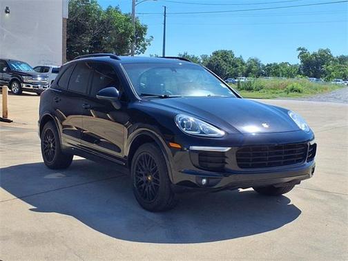 2017 Porsche Cayenne Base