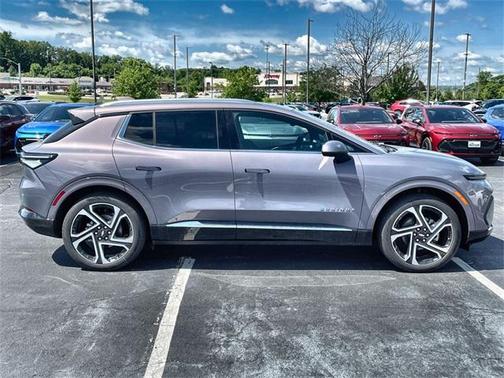 2025 Chevrolet Equinox EV LT