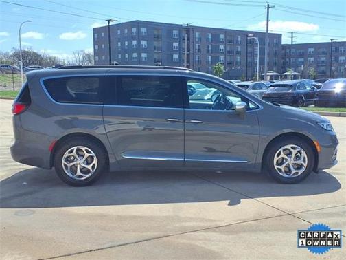 2022 Chrysler Pacifica Limited