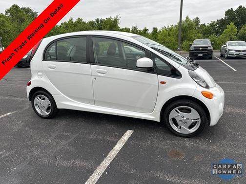 2016 Mitsubishi i-MiEV ES