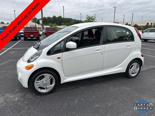 2016 Mitsubishi i-MiEV ES