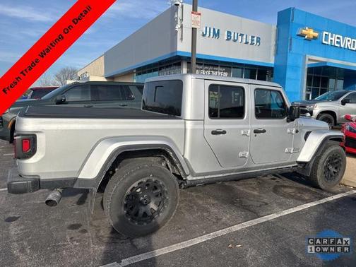 2022 Jeep Gladiator Overland