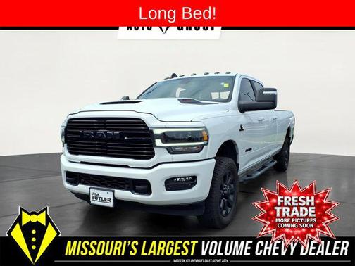Bright White Clearcoat 2023 RAM 3500 Laramie Crew Cab 4x4 8' Box