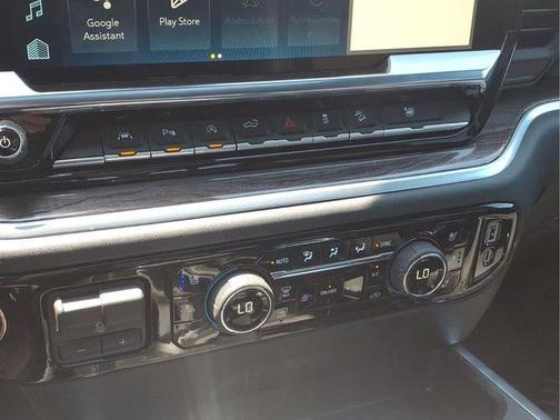 Polar White Tricoat 2026 Chevrolet Silverado 1500 LTZ