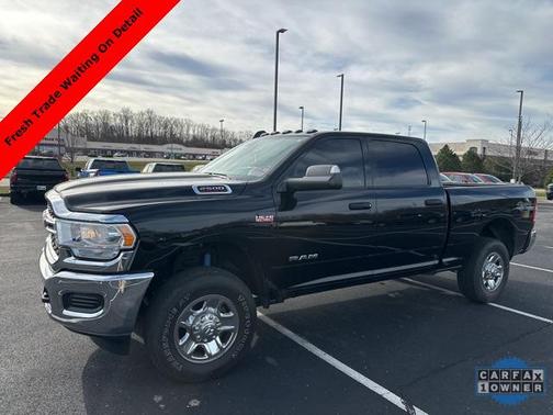 2022 RAM 2500 Tradesman Crew Cab 4x4 6'4' Box