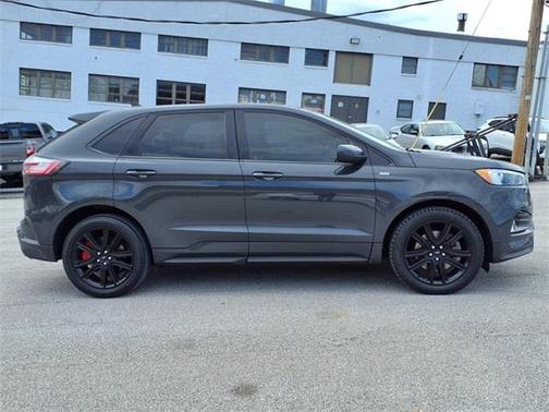 2021 Ford Edge ST Line