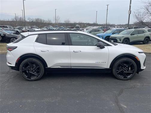 2025 Chevrolet Equinox EV RS