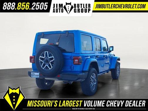 2025 Jeep Wrangler 4-Door Sahara 4x4