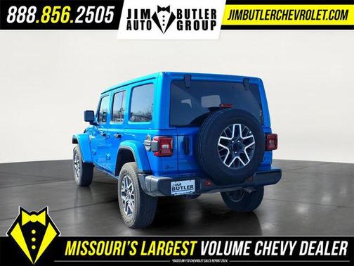 2025 Jeep Wrangler 4-Door Sahara 4x4