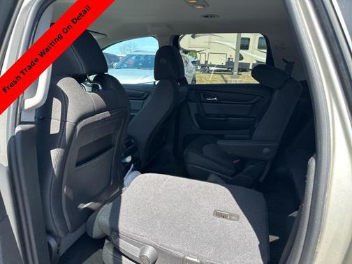 2017 Chevrolet Traverse 2LT