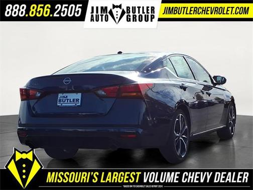 2023 Nissan Altima SR FWD