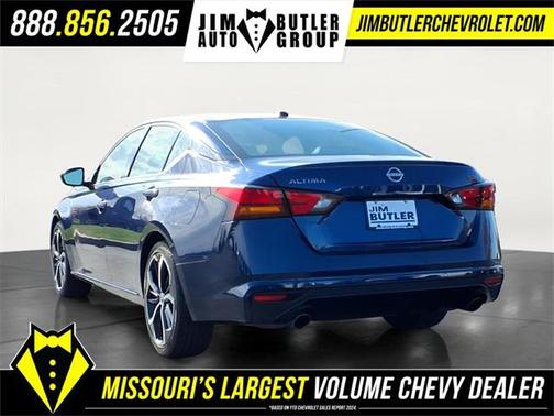 2023 Nissan Altima SR FWD