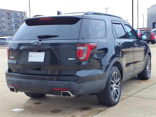 2017 Ford Explorer sport