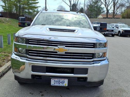 Summit White 2017 Chevrolet Silverado 3500 WT