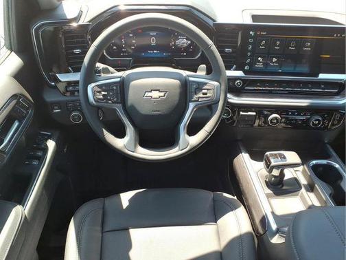 Polar White Tricoat 2026 Chevrolet Silverado 1500 LTZ