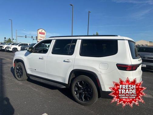 Bright White Clearcoat 2022 Jeep Wagoneer Series II 4x2