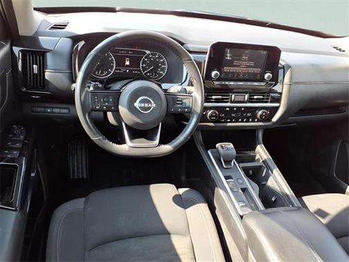 2022 Nissan Pathfinder SV 2WD