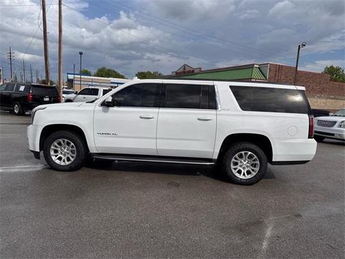 2017 GMC Yukon XL SLE