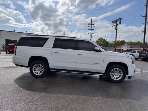 2017 GMC Yukon XL SLE