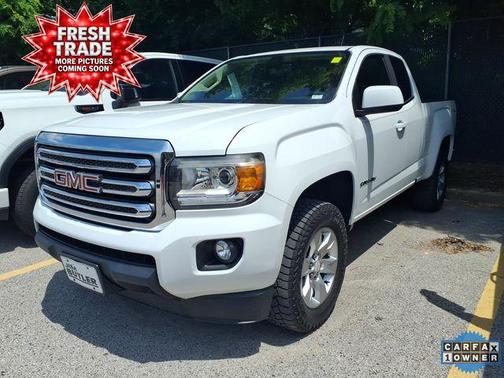 Summit White 2017 GMC Canyon SLE