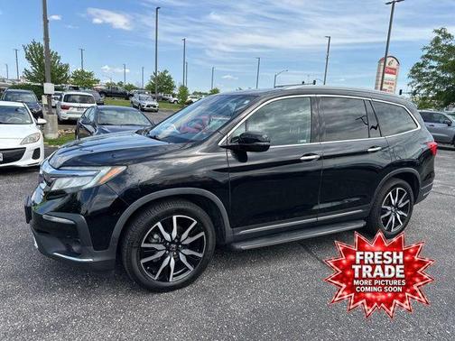 Crystal Black Pearl 2020 Honda Pilot AWD Elite