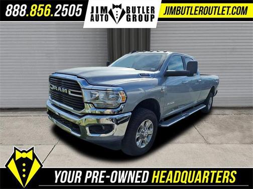 2020 RAM 2500 Big Horn Crew Cab 4X4 8' Box