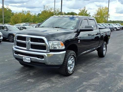 2017 RAM 2500 Tradesman Crew Cab 4x4 6'4' Box