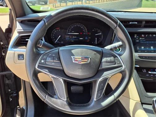 2019 Cadillac XT5 Base