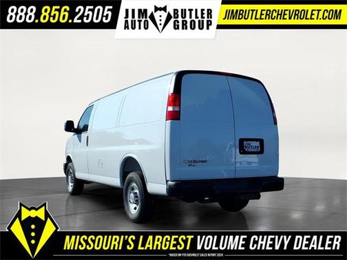 2025 Chevrolet Express 3500 RWD 3500 Regular Wheelbase WT