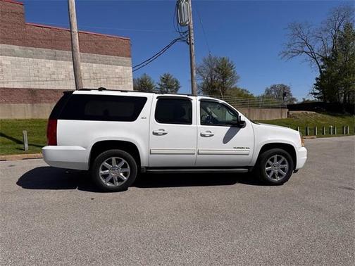 2010 GMC Yukon XL 1500 SLT
