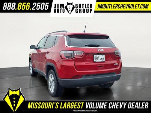 Red Hot Pearlcoat 2025 Jeep Compass Latitude