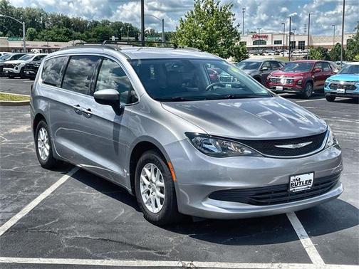 2020 Chrysler Voyager LXI