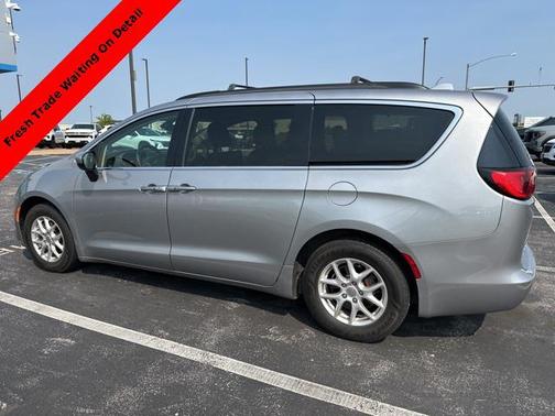 2020 Chrysler Voyager LXI