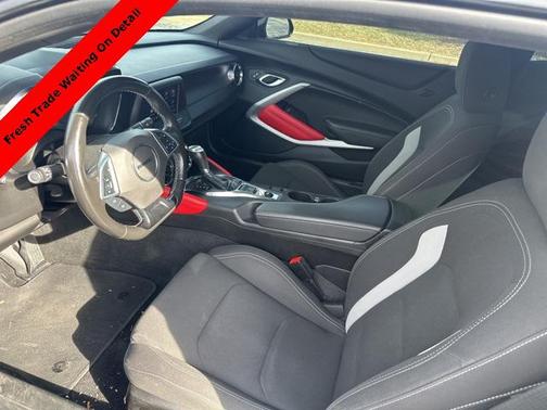 2021 Chevrolet Camaro RWD Coupe LT1