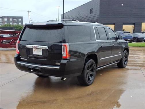 2017 GMC Yukon XL Denali