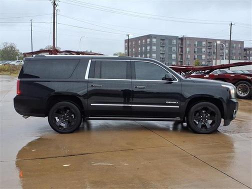 2017 GMC Yukon XL Denali