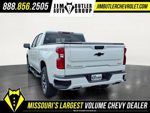 Summit White 2026 Chevrolet Silverado 1500 RST