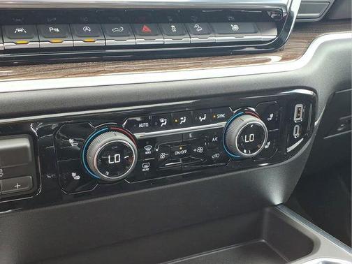 Summit White 2026 Chevrolet Silverado 1500 RST