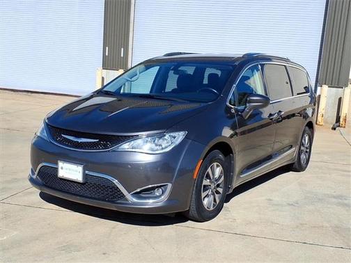 2020 Chrysler Pacifica Touring-L Plus